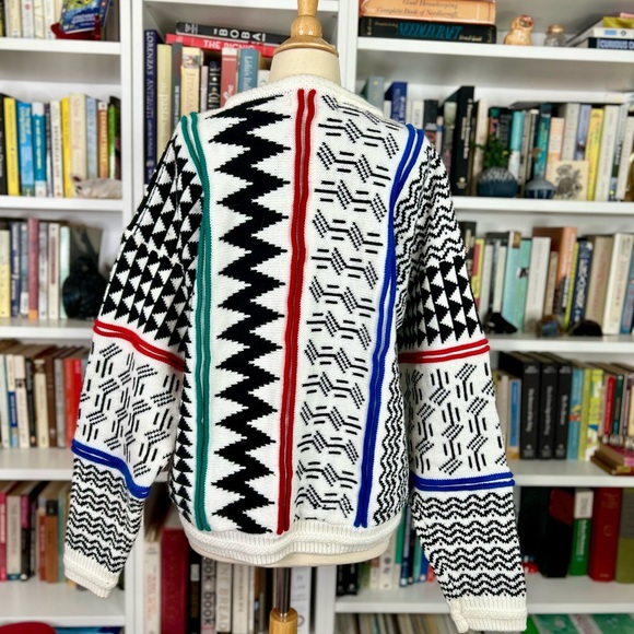 Vintage Concrete Mix geometric print sweater - Picture 7 of 8